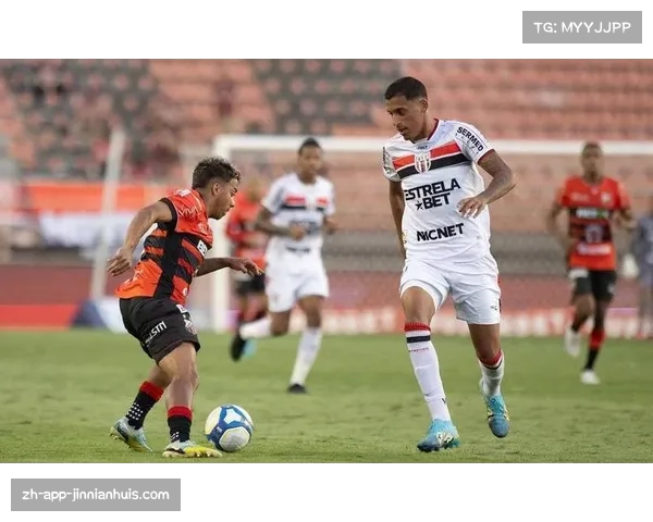 帕尔梅拉斯主场2比0击败维多利亚，距榜首弗拉门戈仅差3分