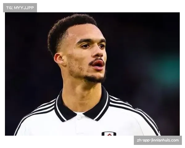 富勒姆左后卫罗宾逊上赛季10次助攻 传中次数高居联赛第一